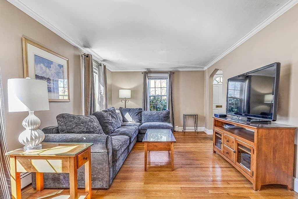 356 Linwood Ave, Newton, Massachusetts - Photo 6