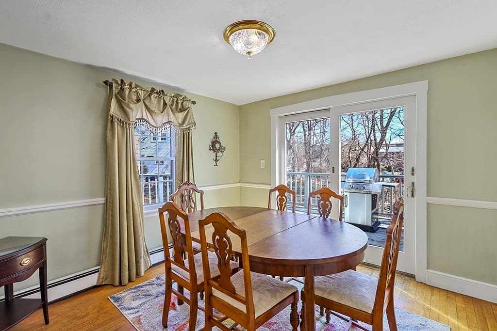 356 Linwood Ave, Newton, Massachusetts - Photo 3