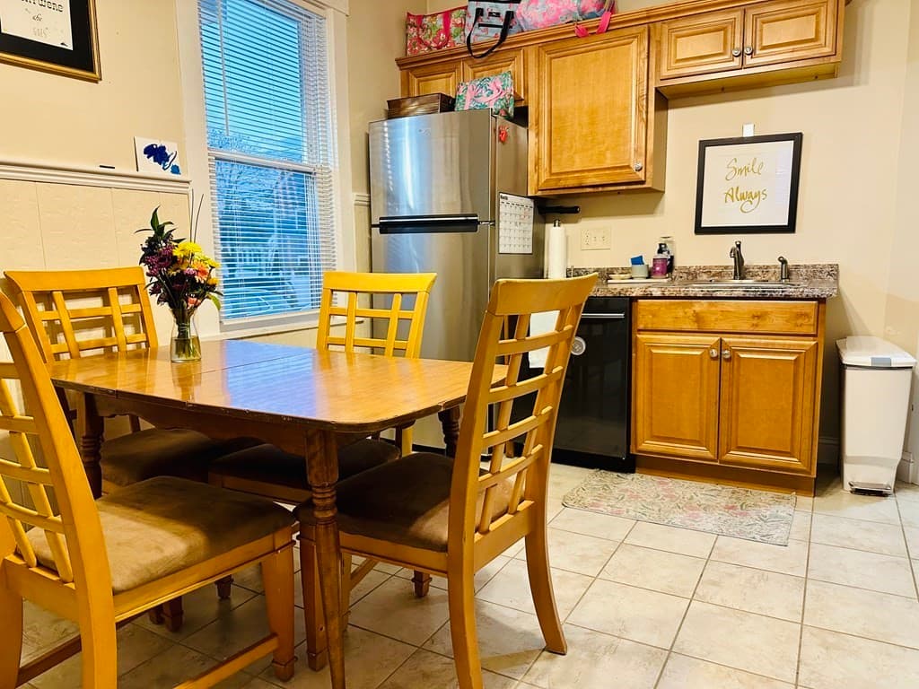 181 Charles 4, Waltham, Massachusetts - Photo 5