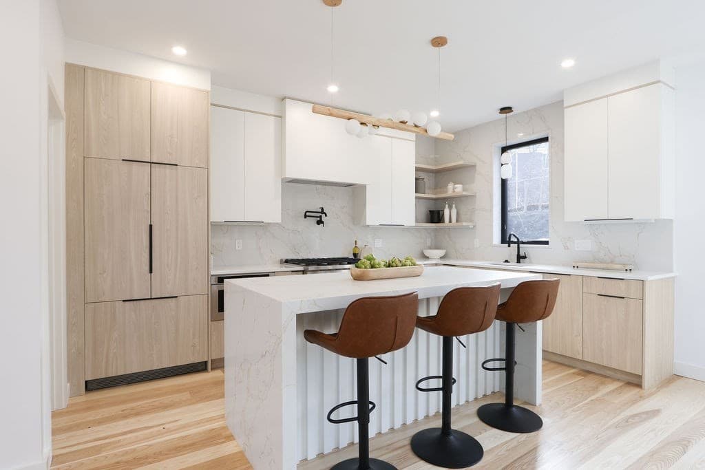 41 Nathan Rd 1, Waltham, Massachusetts 02453 - Photo 4