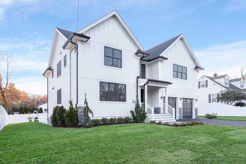 59 Temple Rd, Waltham, Massachusetts 02452 - Photo 2