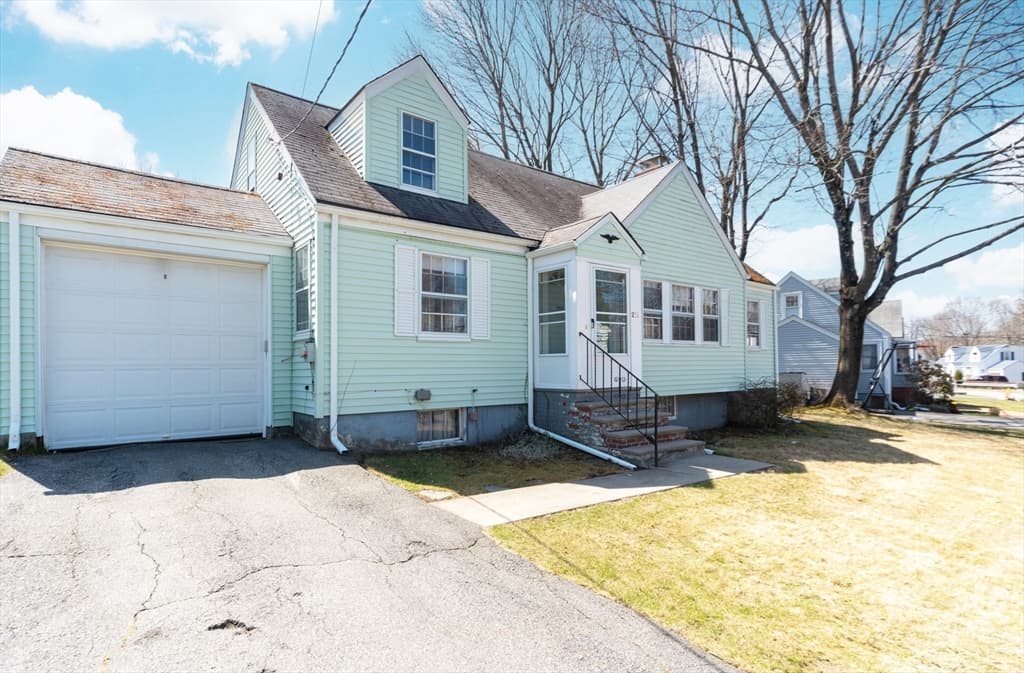 231 Beal Road, Waltham, Massachusetts 02453 - Photo 2