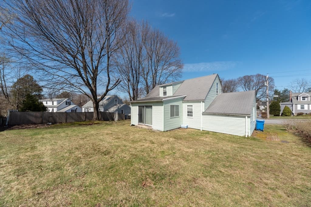 231 Beal Road, Waltham, Massachusetts 02453 - Photo 4