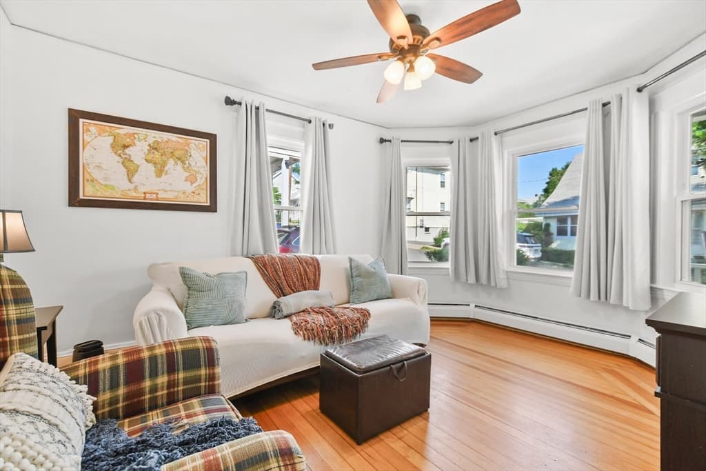 86 Walnut St 86, Belmont, Massachusetts 02478 - Photo 3