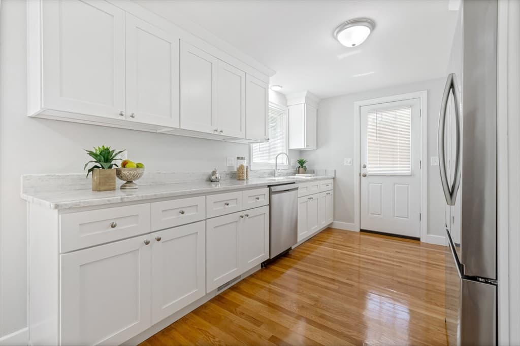 95 Oak St, Holliston, Massachusetts 01746 - Photo 4