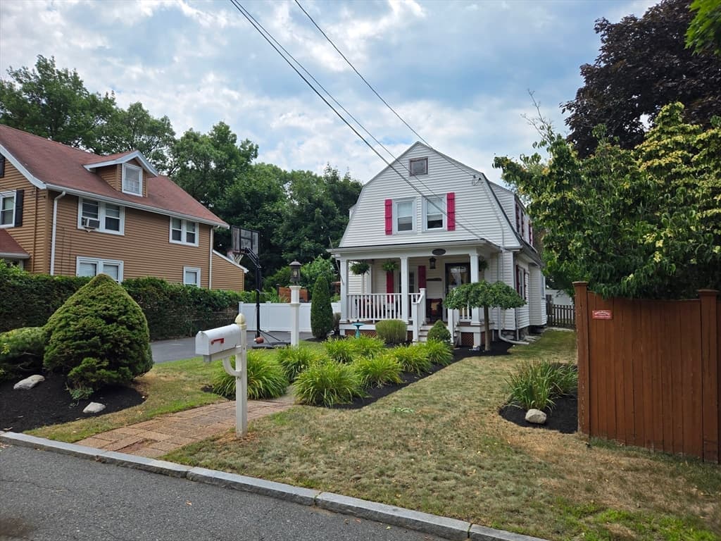 244 N Forest St, Melrose, Massachusetts 02176 - Photo 2