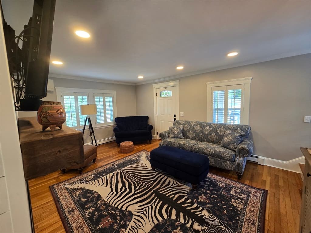 244 N Forest St, Melrose, Massachusetts 02176 - Photo 6