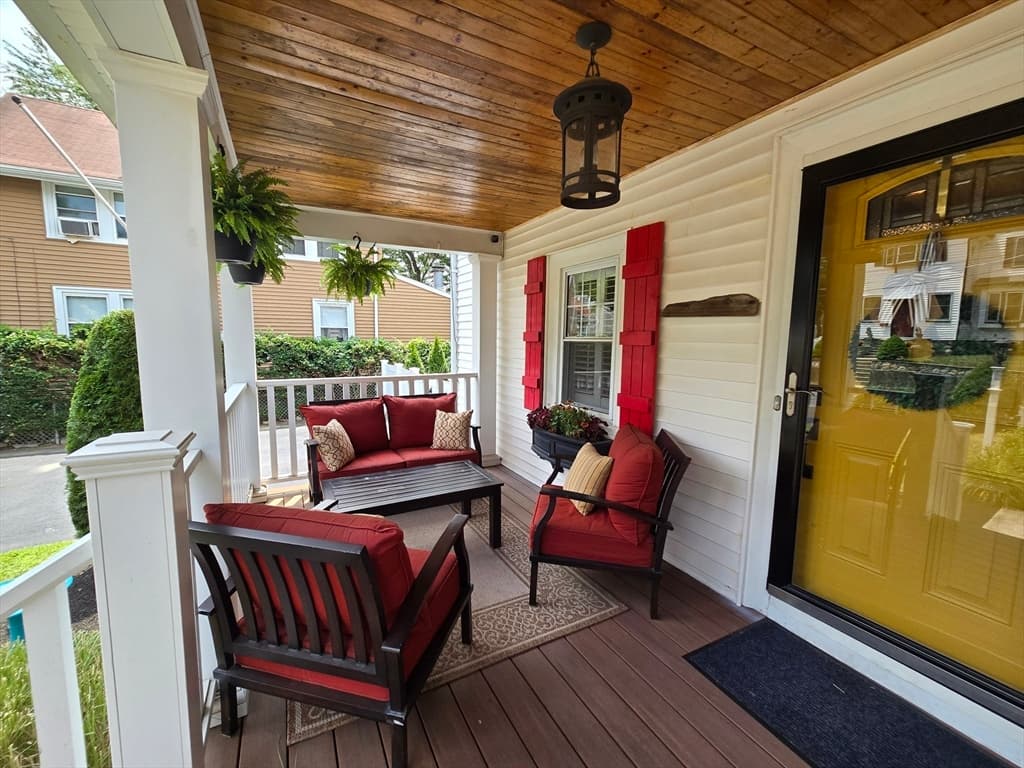 244 N Forest St, Melrose, Massachusetts 02176 - Photo 4