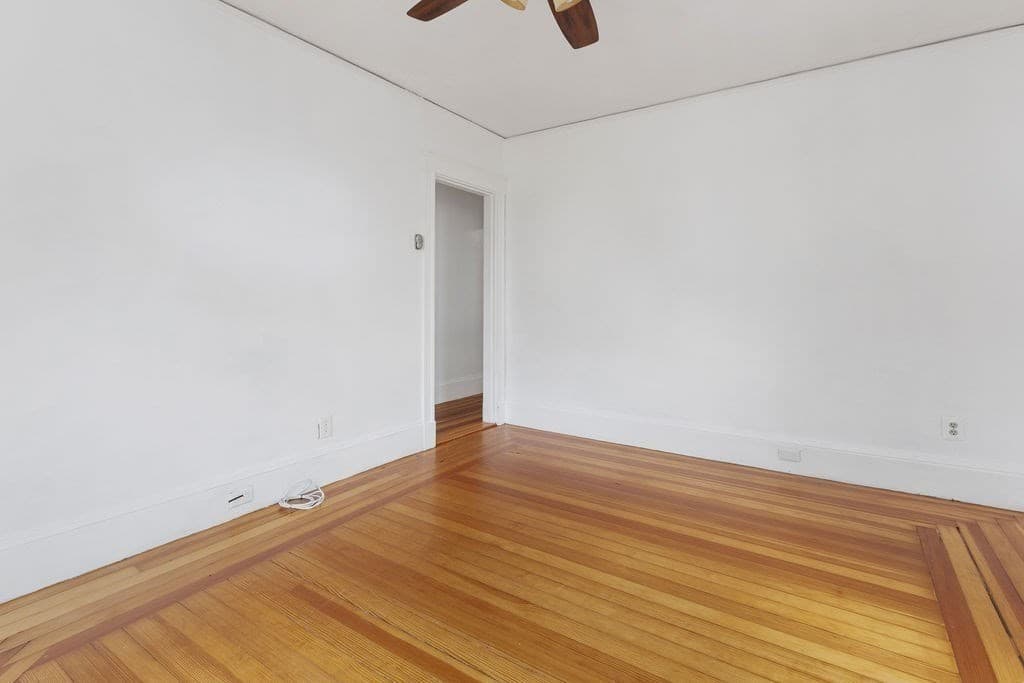 86 Walnut St 86, Belmont, Massachusetts - Photo 5