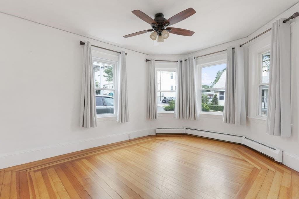 86 Walnut St 86, Belmont, Massachusetts - Photo 4