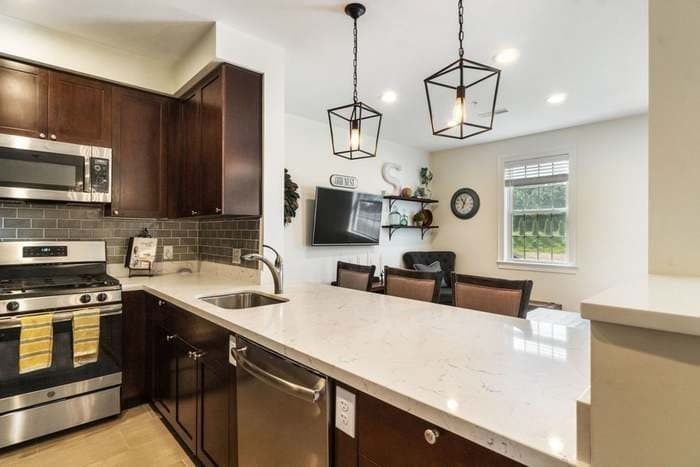 70 Endicott Street 1602, Norwood, Massachusetts - Photo 6