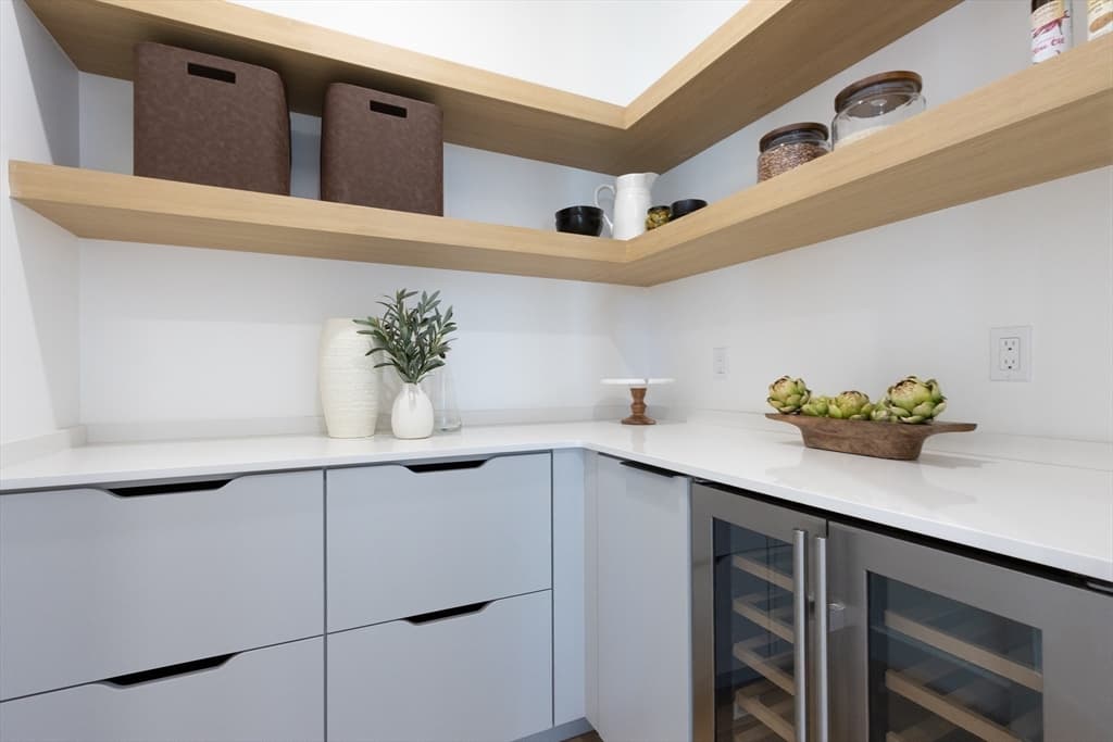 23 Winchester Rd 2, Newton, Massachusetts - Photo 6