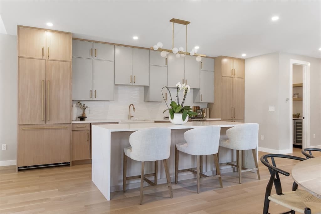 23 Winchester Rd 2, Newton, Massachusetts - Photo 4