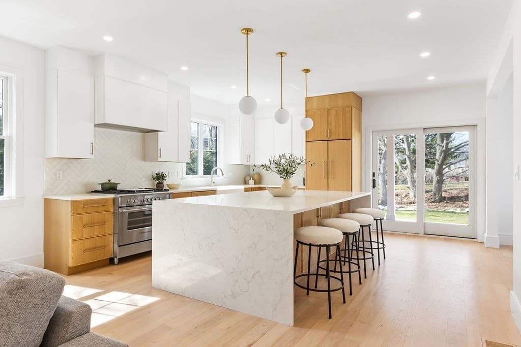 178 River St, Newton, Massachusetts 02465 - Photo 2