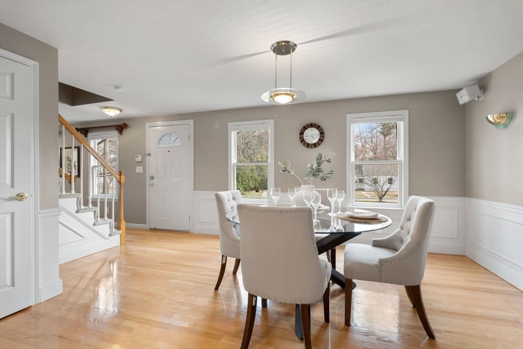 2 Lodge Lane, Natick, Massachusetts 01760 - Photo 3