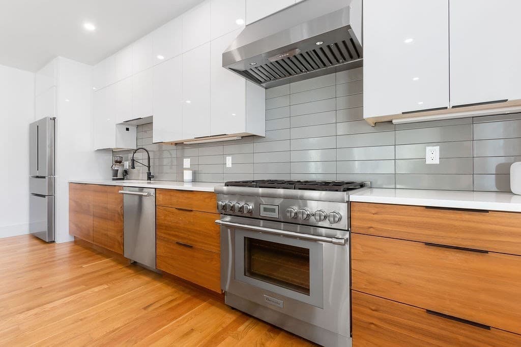 36 Taylor St 1, Waltham, Massachusetts 02453 - Photo 6