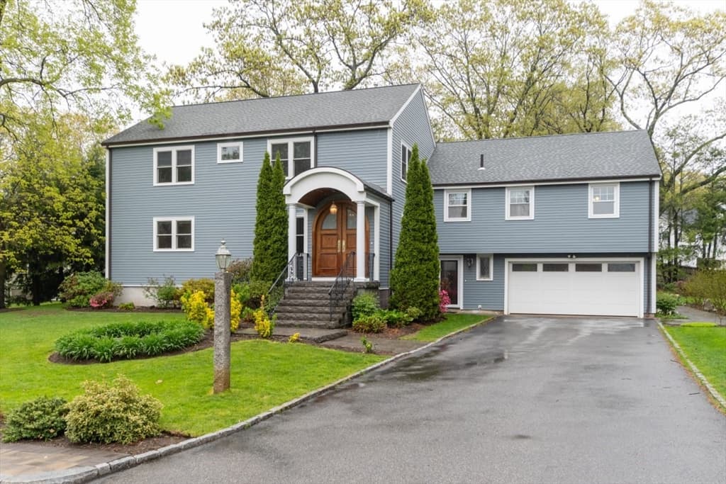 51 Lantern Rd, Belmont, Massachusetts 02478 - Photo 2