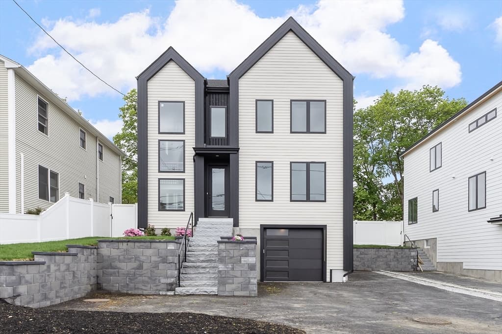 420 Lincoln Street, Waltham, Massachusetts 02452 - Photo 2