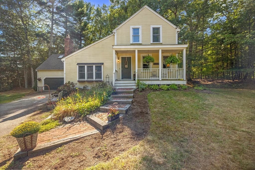 80 Pine St, Duxbury, Massachusetts 02332 - Photo 2