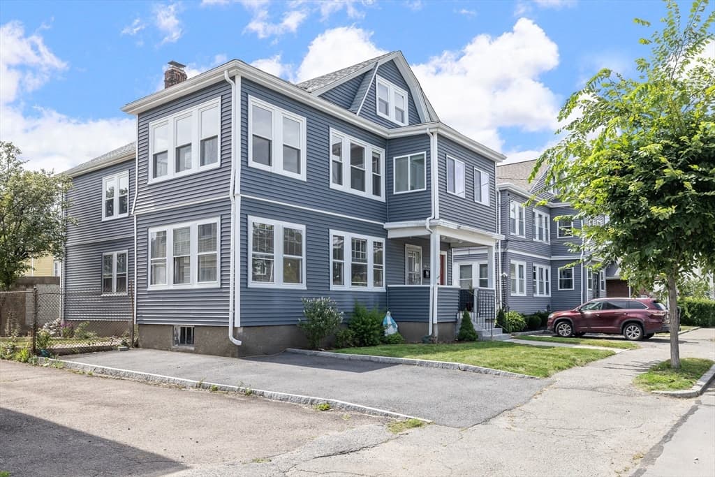 17-19 Woodrow Ave, Newton, Massachusetts - Photo 2