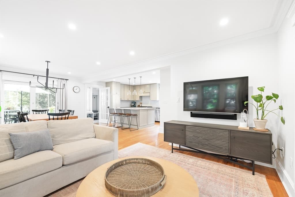 35 Alma Ave, Belmont, Massachusetts 02478 - Photo 5