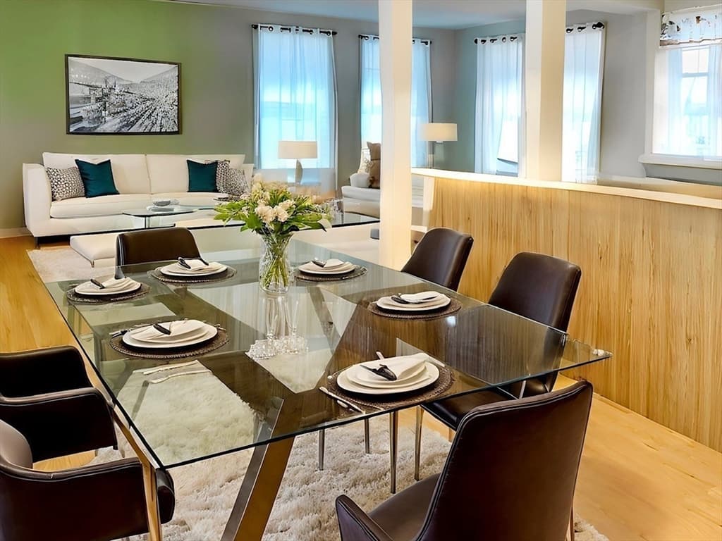 246 Ash Street, Waltham, Massachusetts - Photo 4