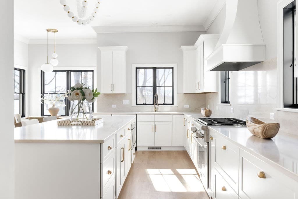 105 Adams Avenue, Newton, Massachusetts - Photo 2