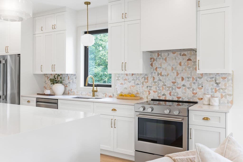 28 Howard St 1, Waltham, Massachusetts — 3 bed, 4 bath Residential - Photo 3