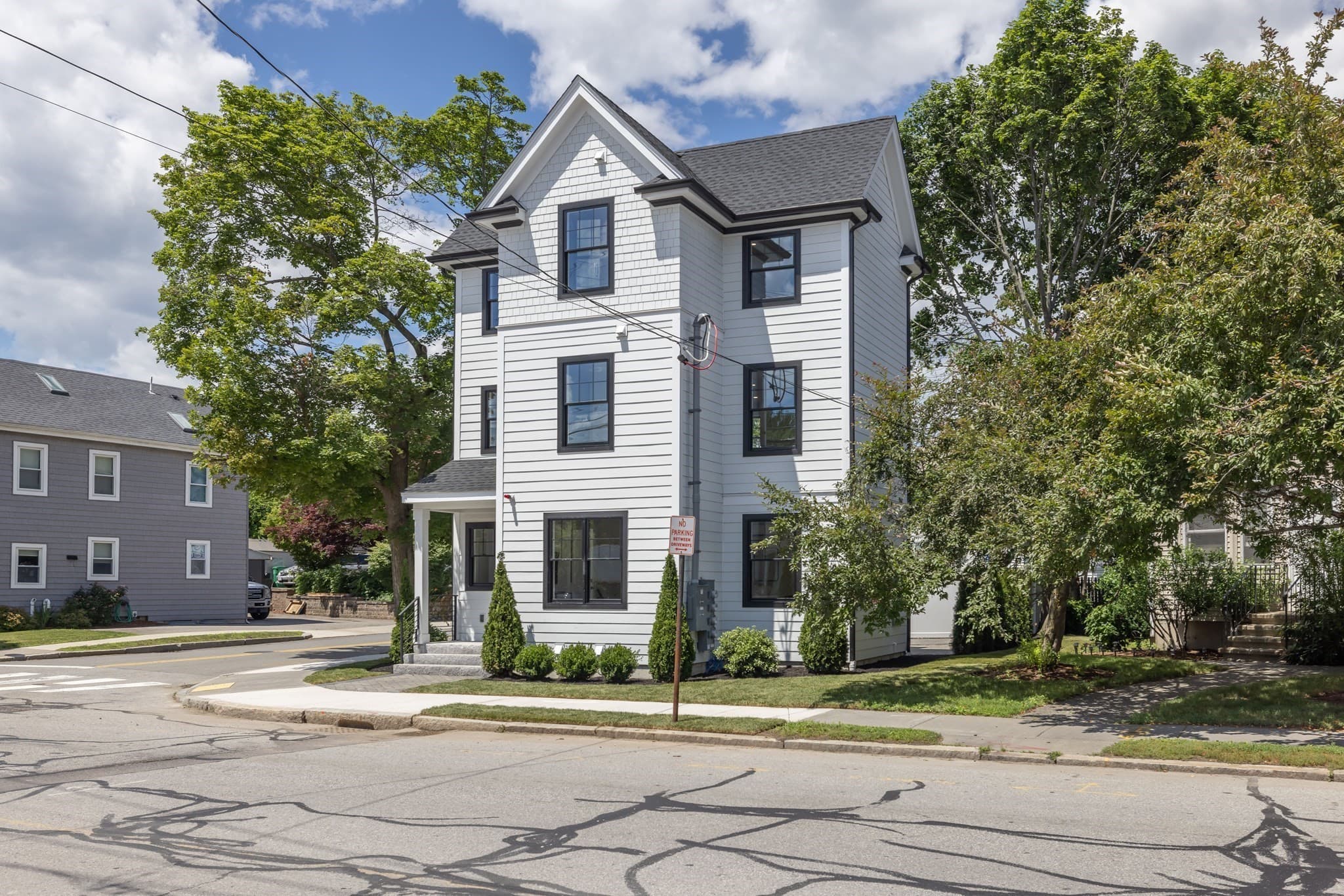 43 Crafts St 3, Newton, Massachusetts 02458