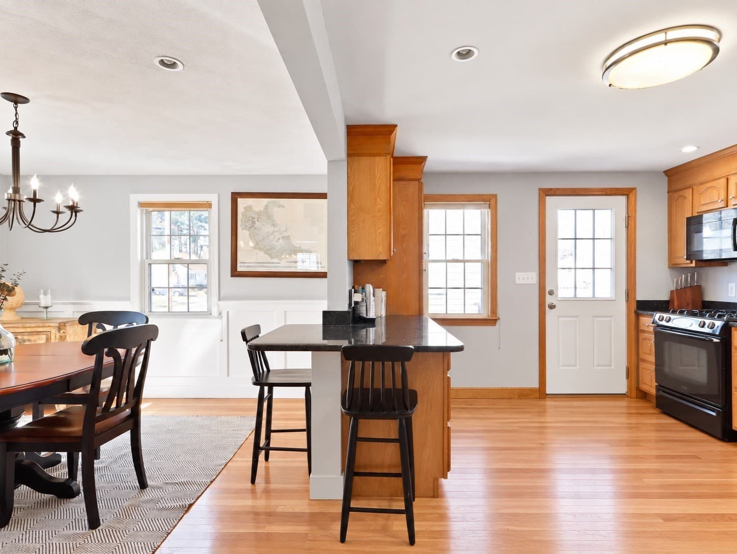 45 Redwood Drive, Norwood, Massachusetts 02062 — 3 bed, 2 bath Residential - Photo 5