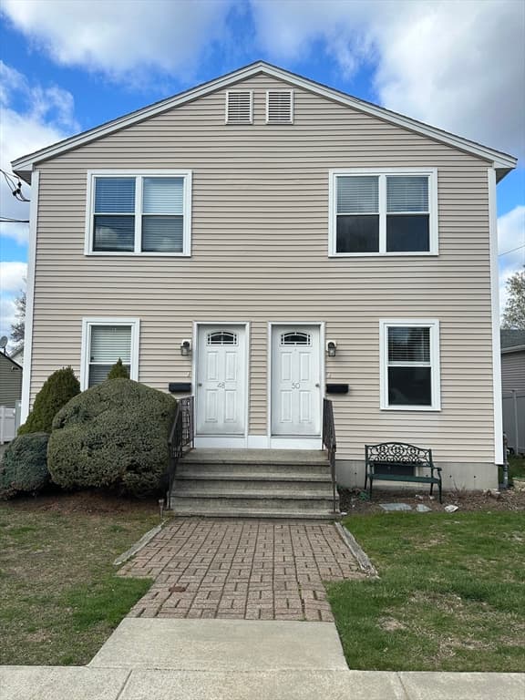 50 Oak Street 50, Waltham, Massachusetts