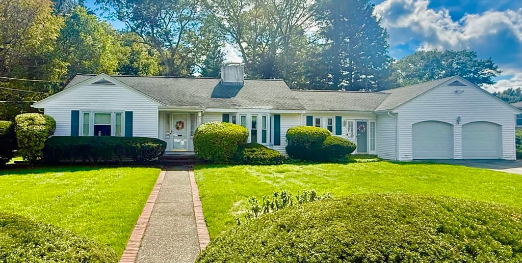 44 Country Club Dr, Brockton, Massachusetts 02301